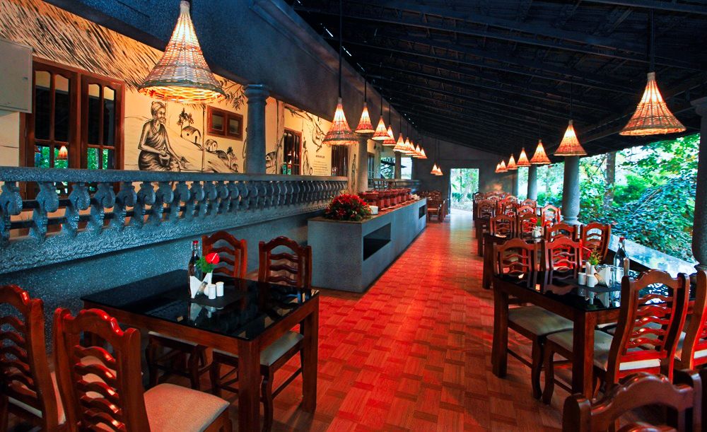 Lake & Hill-Restaurant